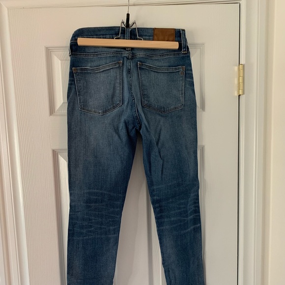 Madewell 9" Mid-Rise Skinny Jeans in York Wash - Picture 3 of 8